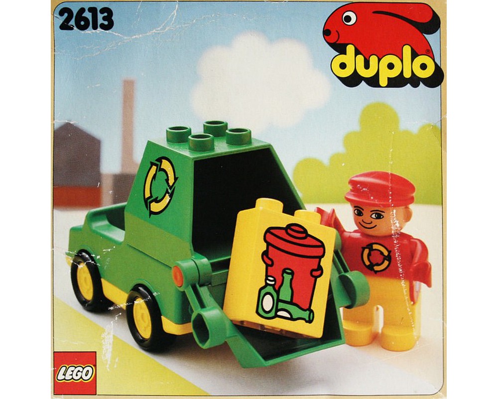 The 2613 LEGO DUPLO garbage truck is part of the list of all LEGO garbage and recycling truck sets ever released.